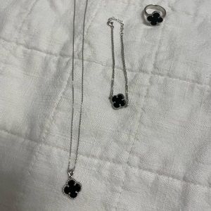 925 Black Clover Jewelry Set